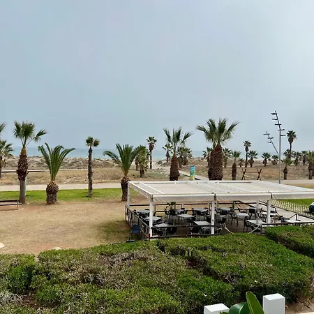 Casa de hóspedes La Ola 2*