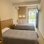 La Ola Konukevi Grao de Castellon