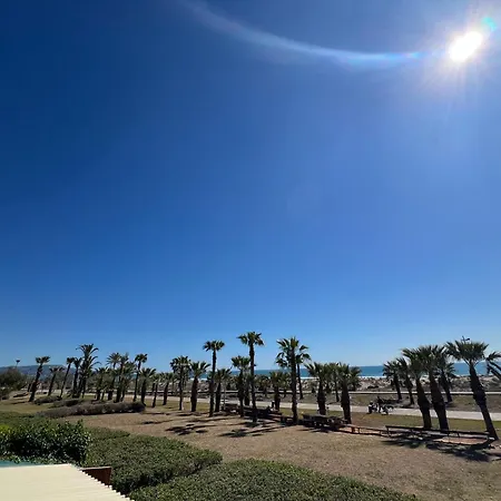 Гостевой дом La Ola Эл Грао