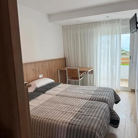 게스트하우스 펜시온 라 올라